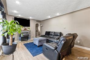 17037 Stricker Avenue, Eastpointe, MI 48021 — Photo 5