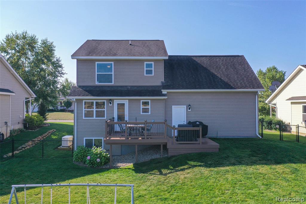 8166 Eagle Ridge Lane, Fowlerville, MI 48836 — Photo 26