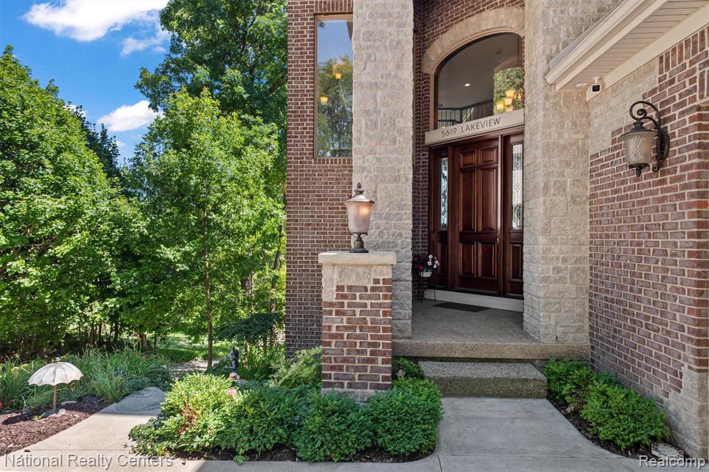 5619 Lakeview Boulevard, Goodrich Vlg, MI — Photo 4