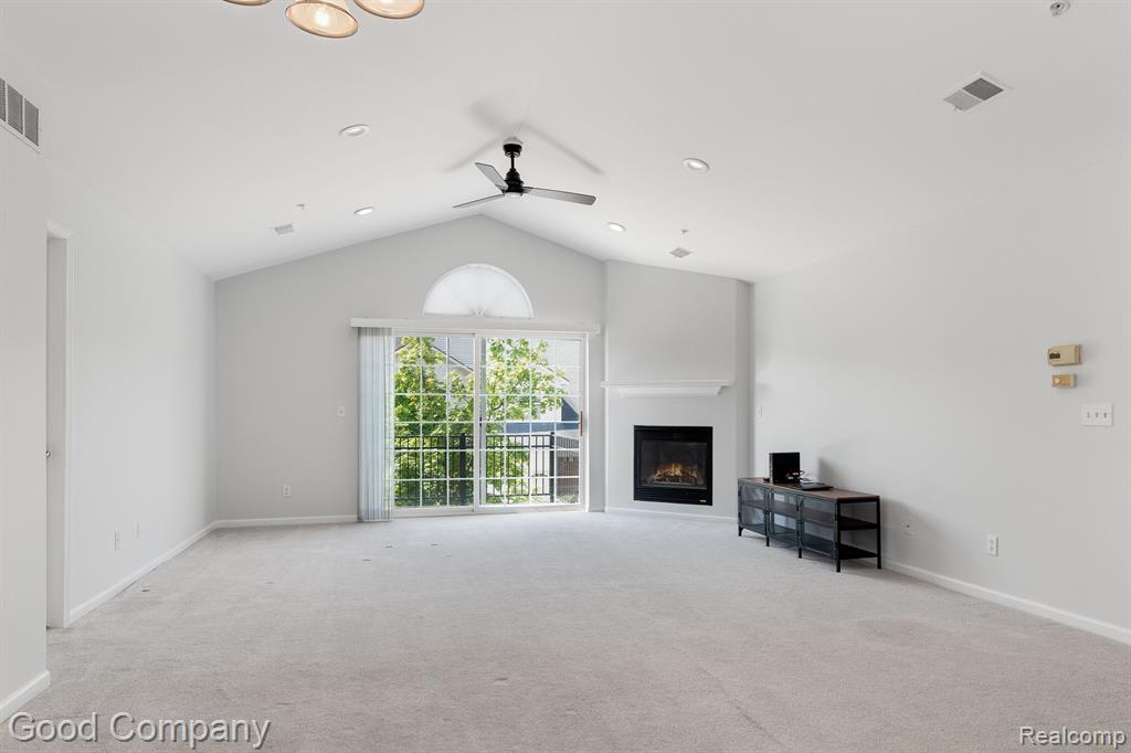5201 Tamara Circle, Walled Lake, MI 48390 — Photo 5