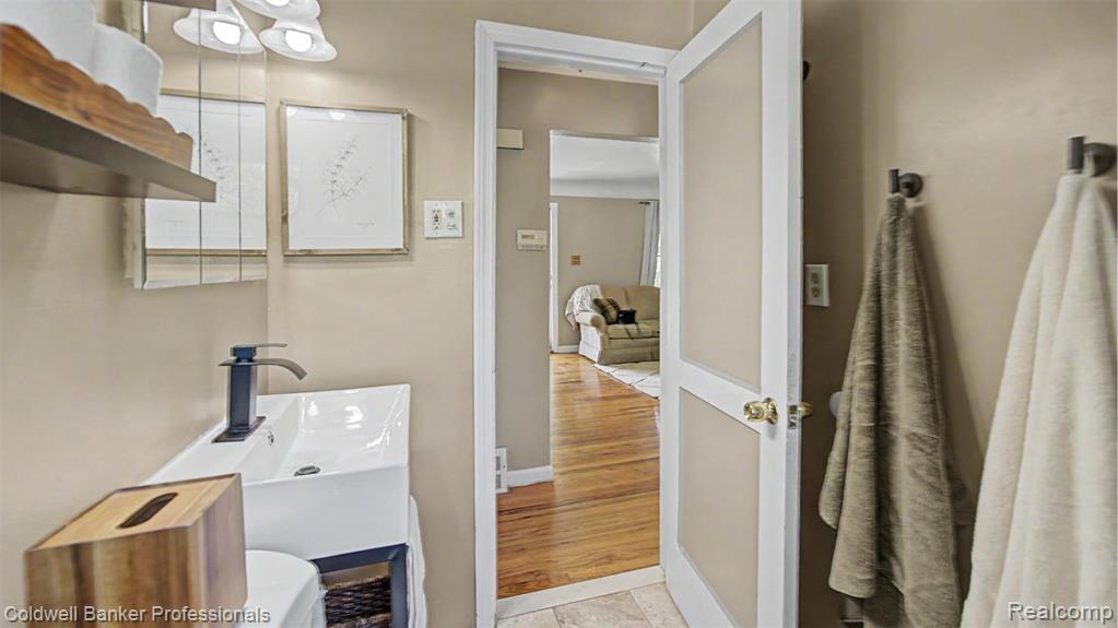 23836 Rosalind Avenue, Eastpointe, MI 48021 — Photo 24