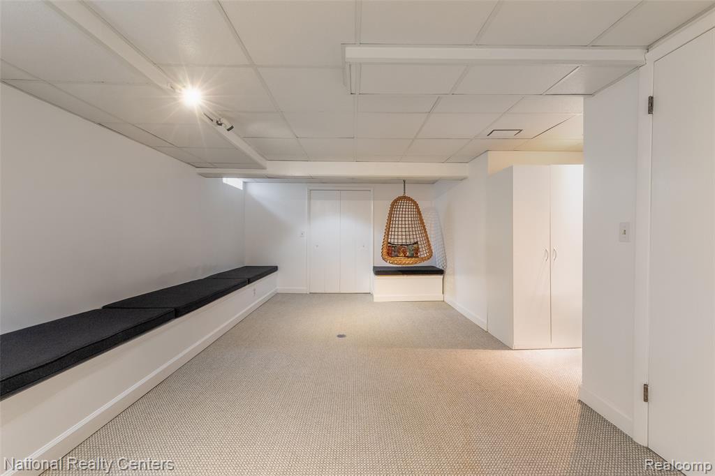 40703 Olympia Drive Drive, Sterling Heights, MI 48313 — Photo 24
