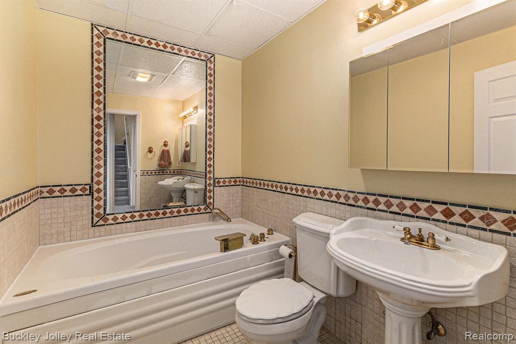 4419 WILLOW VIEW Court, Howell, MI 48843 — Photo 23