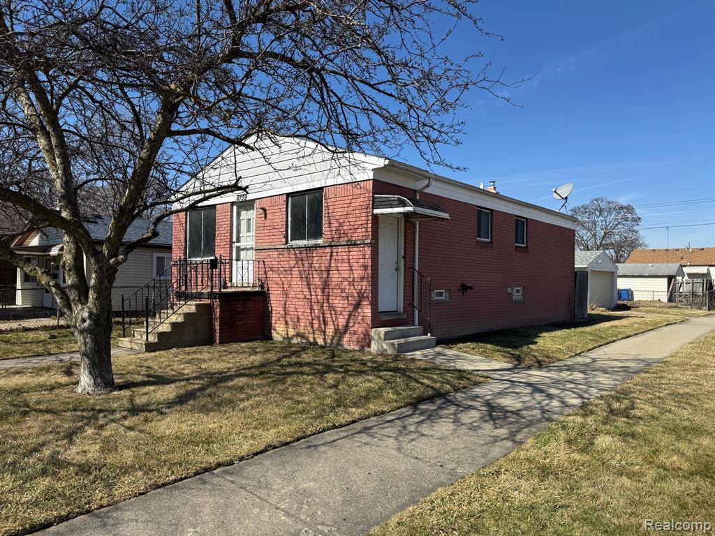 8739 REPUBLIC Avenue, Warren, MI 48089 — Photo 2