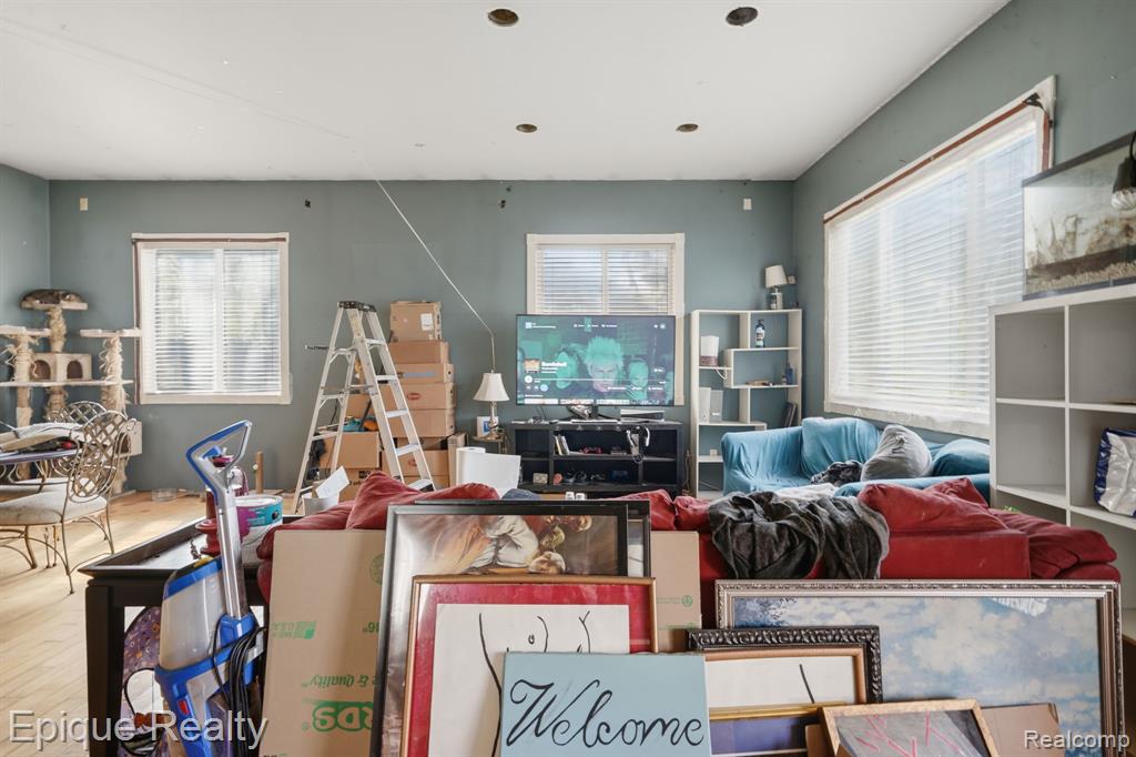 2706 Genes Drive, Auburn Hills, MI 48326 — Photo 7