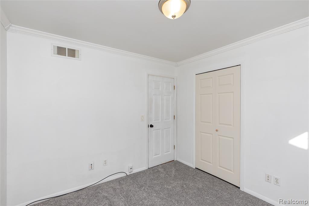 2320 Belle Glade Court, Fenton, MI 48430 — Photo 16