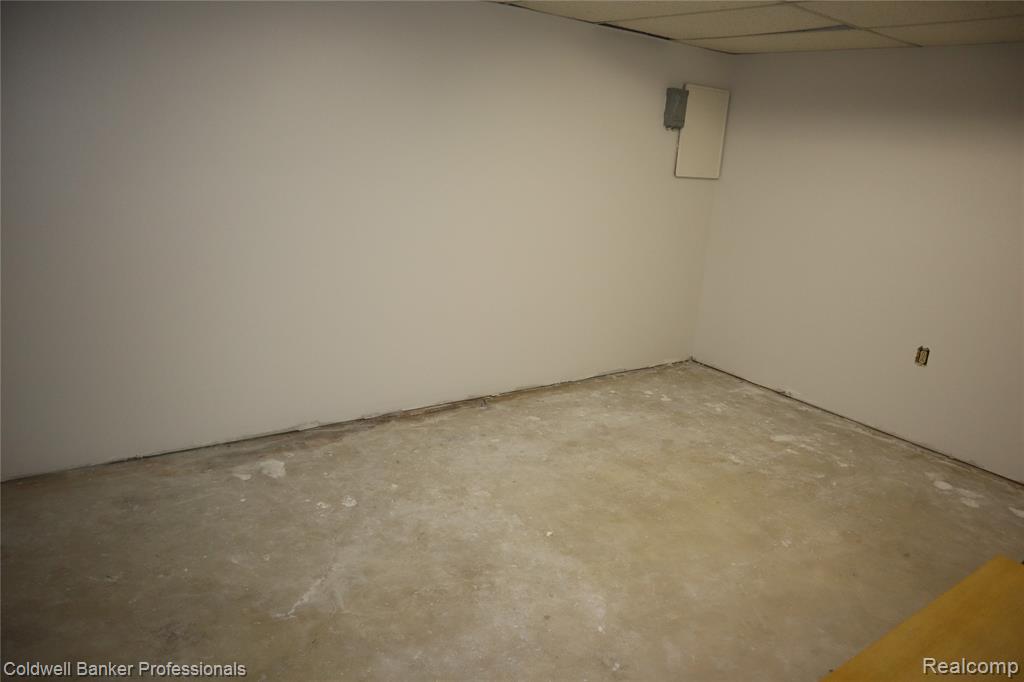 1279 Westbrooke Drive, Lapeer, MI 48446 — Photo 32