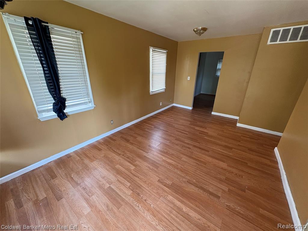 605 NEBRASKA Avenue, Pontiac, MI 48341 — Photo 3