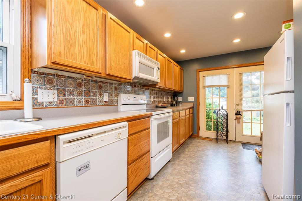 613 W Mount Hope Avenue, Lansing, MI 48910 — Photo 20