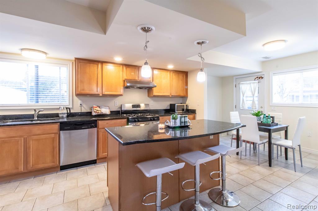 43741 GATEHOUSE, Canton, MI 48187 — Photo 10