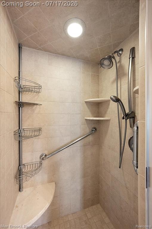 43909 Welland Drive, Clinton Twp, MI 48038 — Photo 18