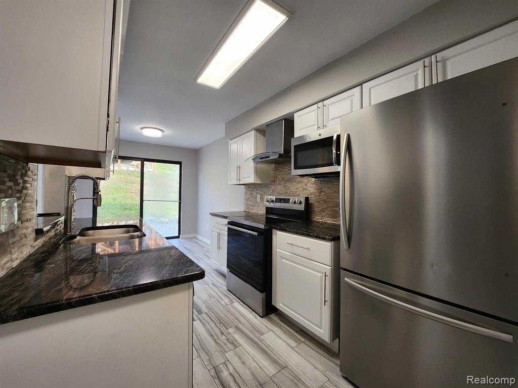 24538 CASHMERE, Southfield, MI 48033 — Photo 10