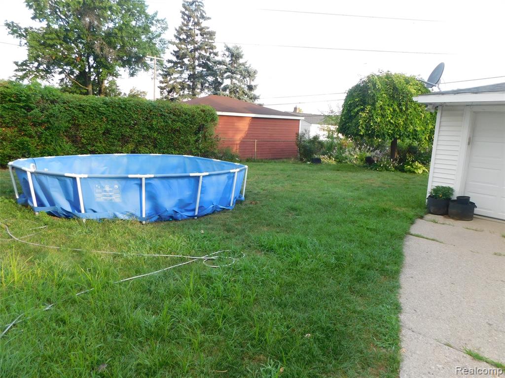 8263 Linda Street, Warren, MI 48093 — Photo 6