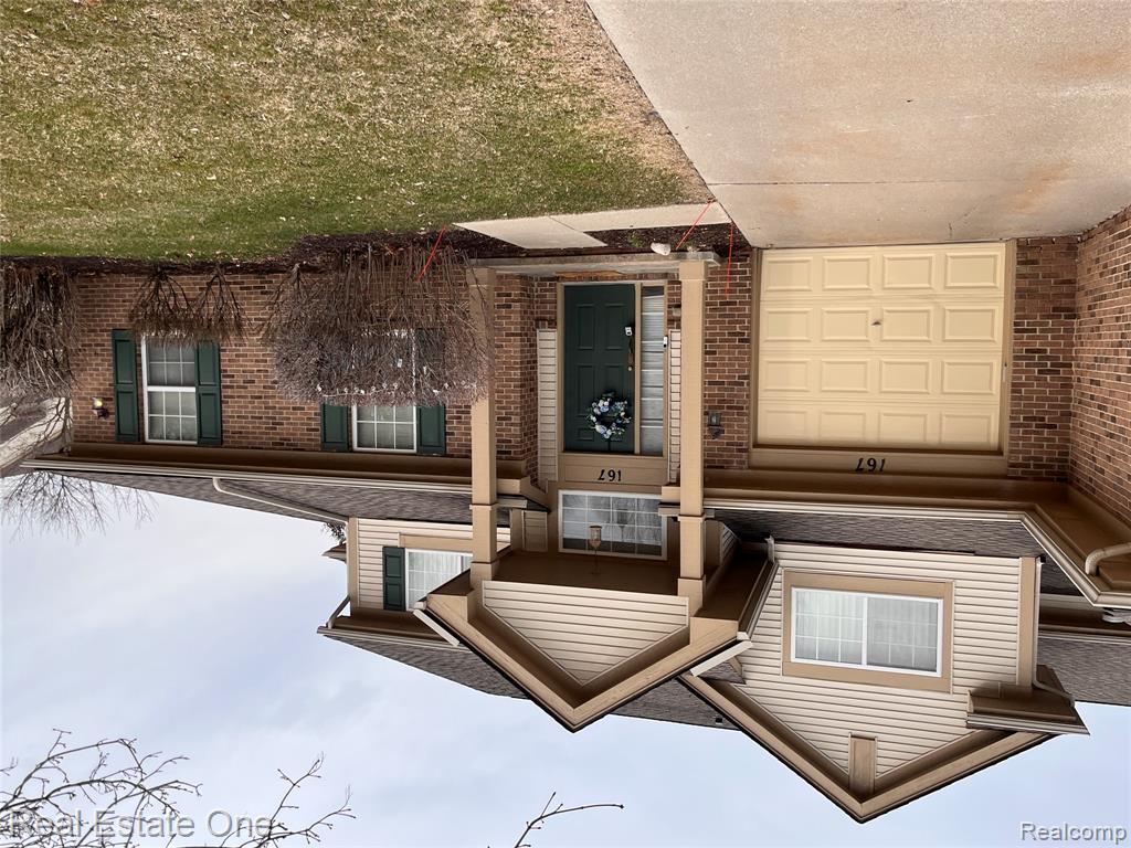 167 S Vista Drive, Auburn Hills, MI 48326 — front exterior