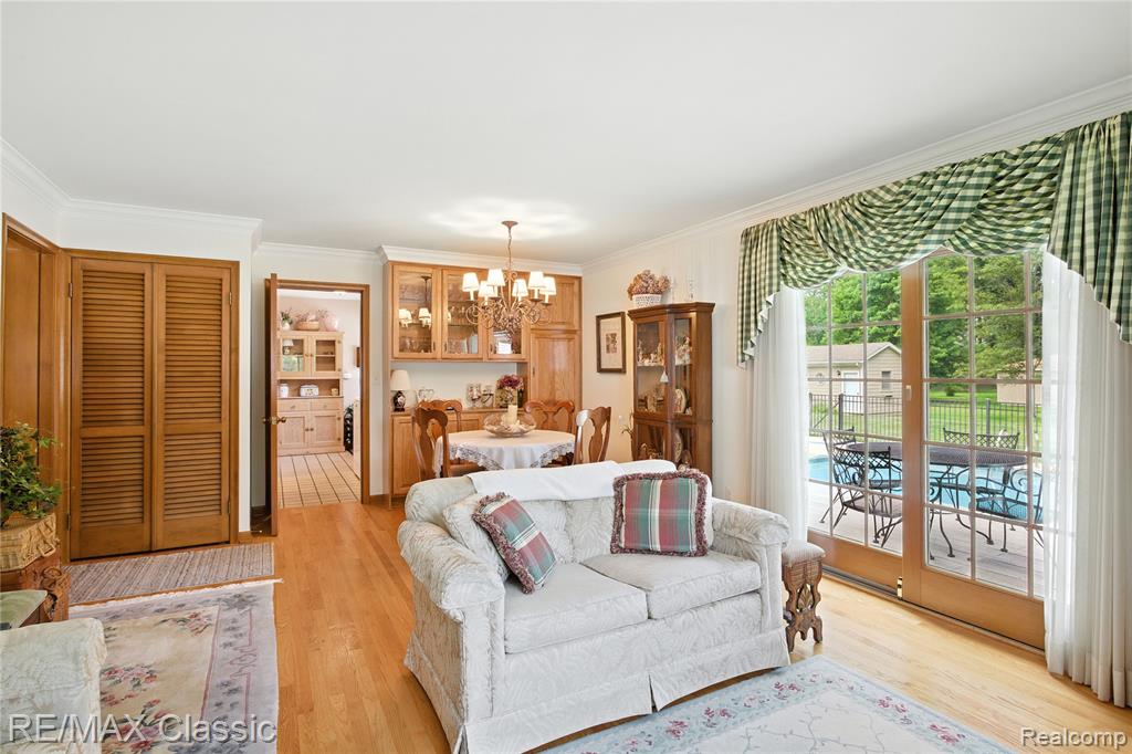 415 Booth Road, Troy, MI 48085 — Photo 22