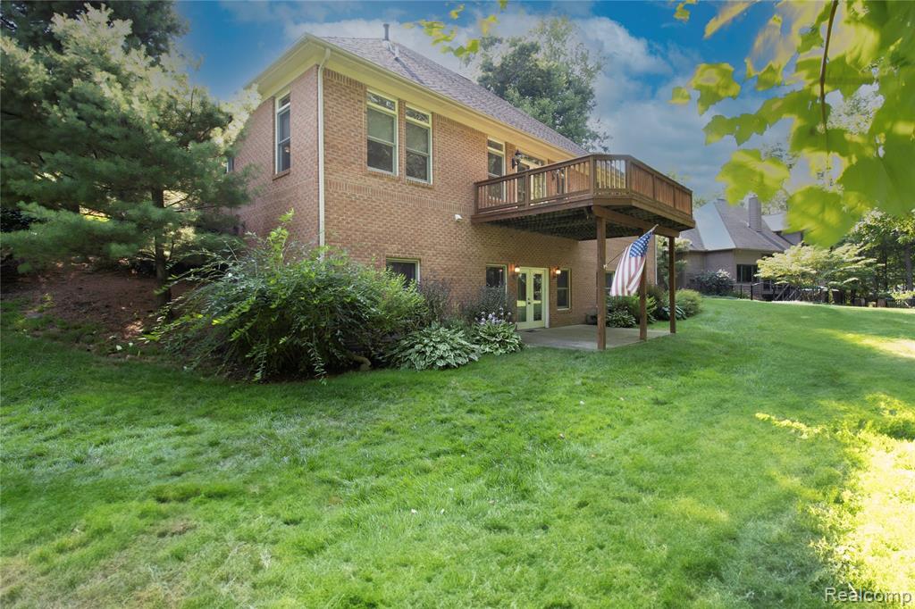 9748 Kings Valley, Clarkston, MI 48348 — Photo 27