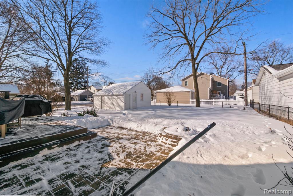 551 Auburn, Plymouth, MI 48170 — Photo 45