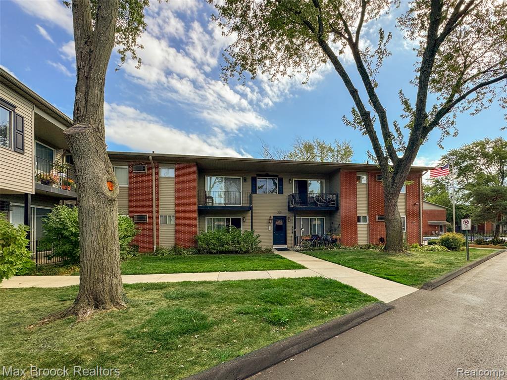 4109 Benjamin Avenue, 2, Royal Oak, MI 48073 — front exterior