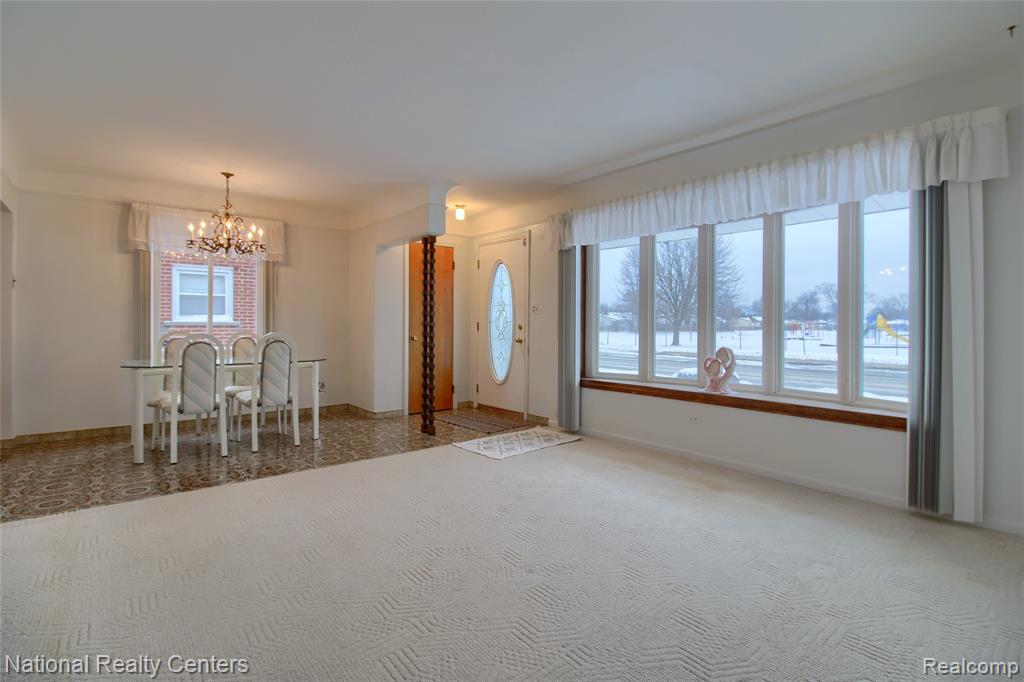 6511 Henry Ruff Road, Garden City, MI — Photo 8