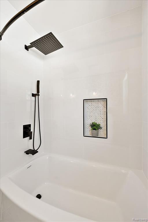 31060 E Rutland Street, Beverly Hills, MI 48025 — Photo 17