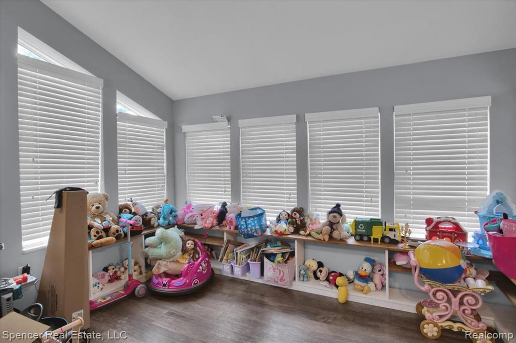 734 Locust Drive, Davison, MI 48423 — Photo 9