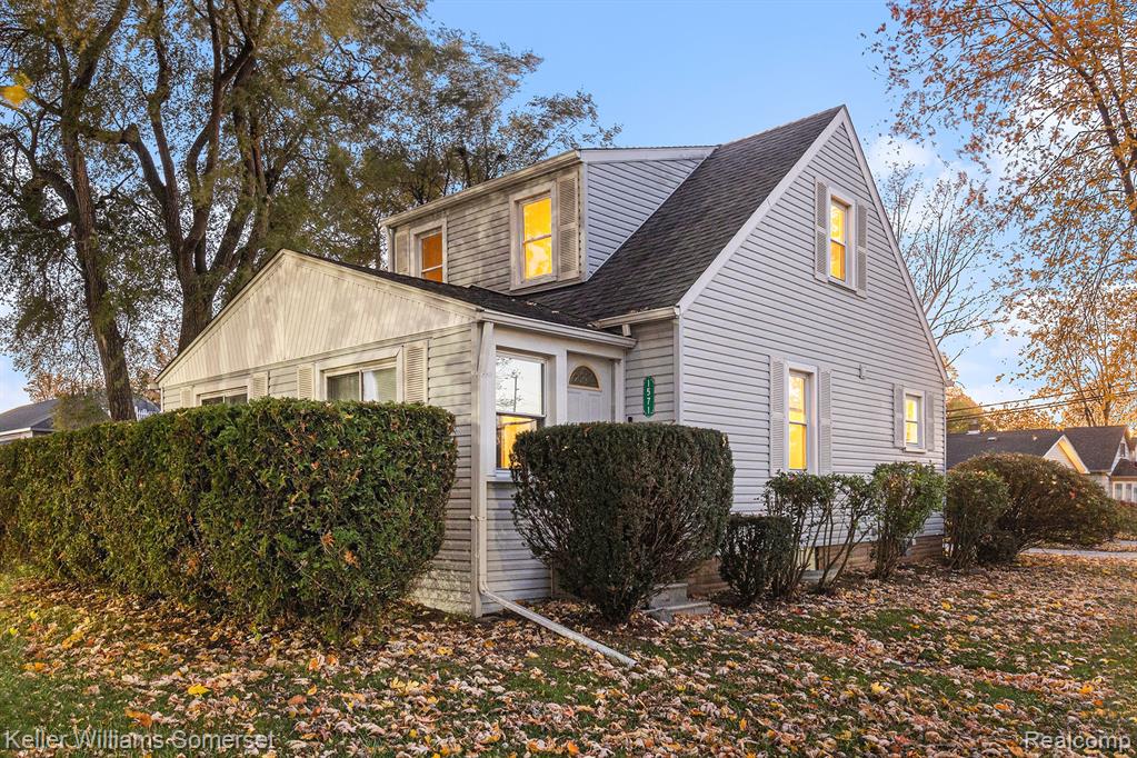 1571 Baldwin Avenue, Pontiac, MI 48340 — front exterior