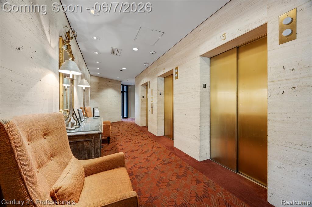 5000 Town Center, 2305, Southfield, MI 48075 — Photo 32
