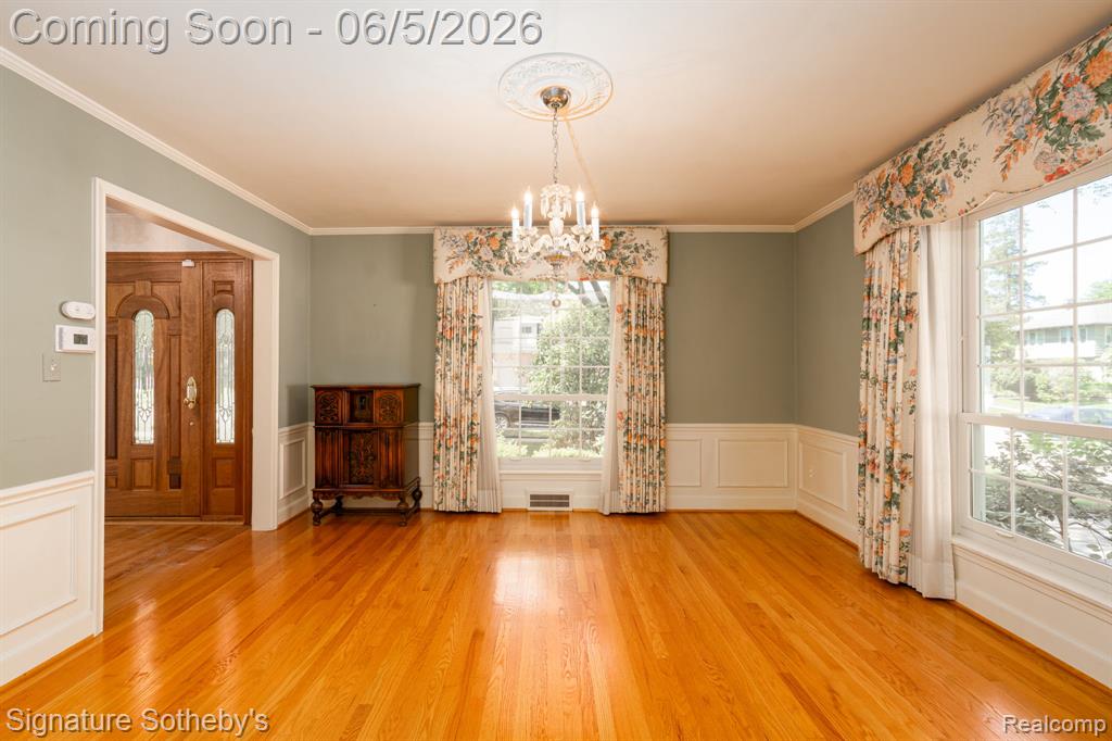 274 Hillcrest Avenue, Grosse Pointe, MI 48236 — Photo 11