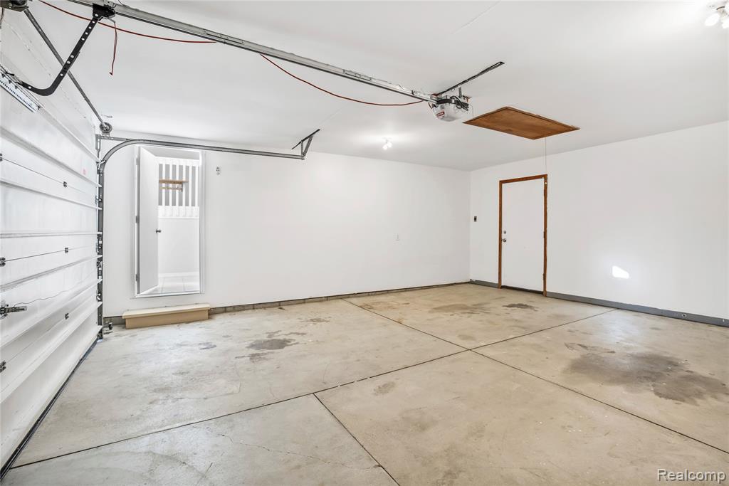 6068 Hearthside Place, Grand Blanc, MI 48439 — Photo 57