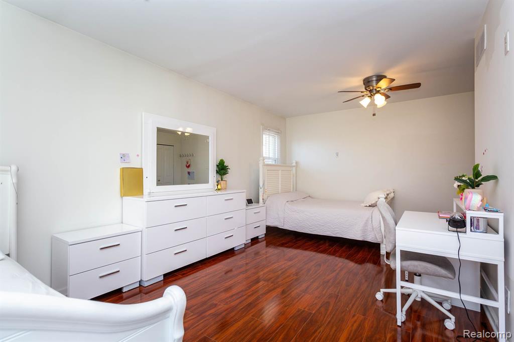 4617 LANCELOT Drive, Sterling Heights, MI 48310 — Photo 35