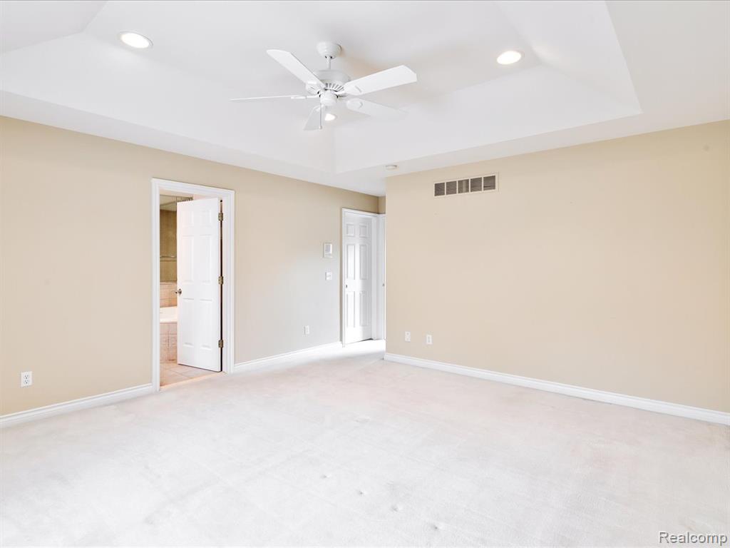 56909 Pinecone Boulevard, Shelby Twp, MI 48316 — Photo 15