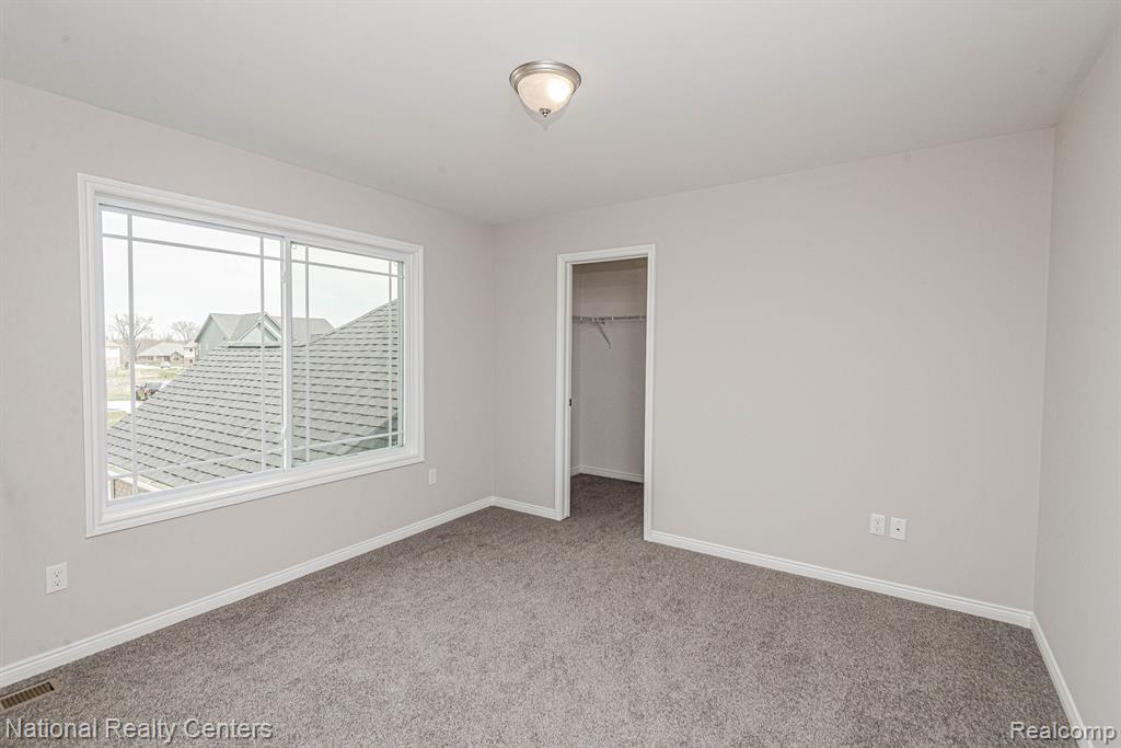 7670 Maple Ridge Court, Clarkston, MI — Photo 40