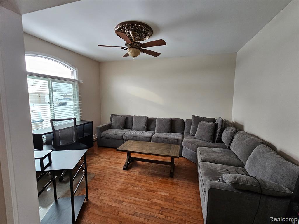 50452 MADISON Drive, Macomb, MI 48044 — Photo 3