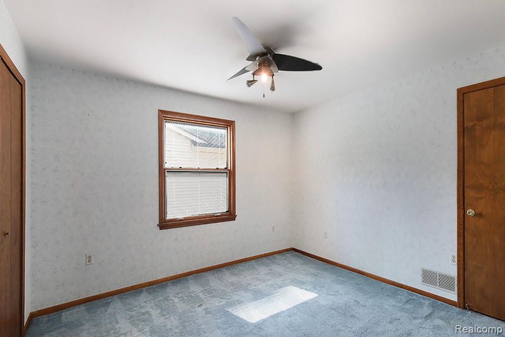5392 Orchard Crest Drive, Troy, MI 48085 — Photo 22