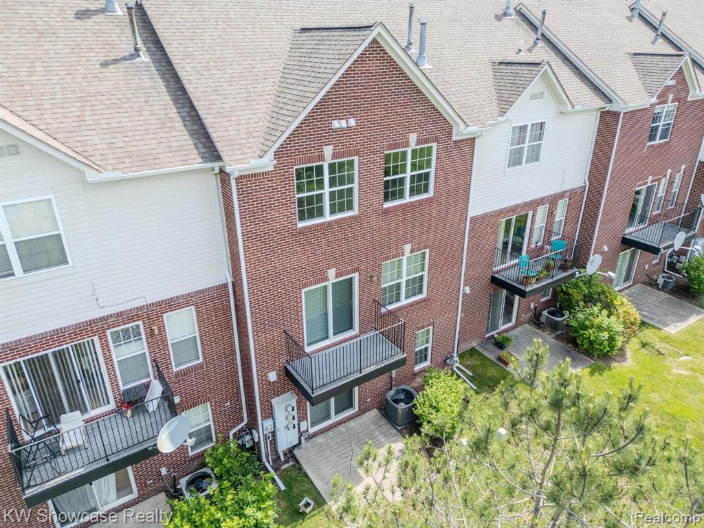 432 CHERRY ORCHARD Road, Canton, MI 48188 — Photo 51