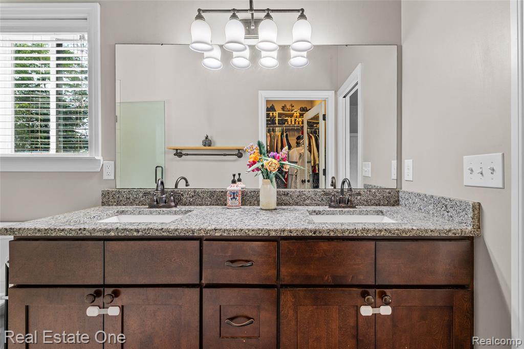 428 Pheasant Ridge Court, Ortonville, MI 48462 — Photo 18
