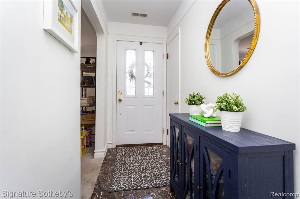 21890 Hampton Street, Beverly Hills, MI 48025 — Photo 4