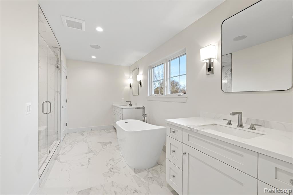 2802 HEATHFIELD Road, Bloomfield Hills, MI, 48301