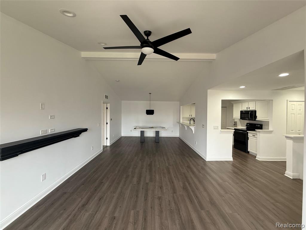 46105 Rhodes Drive, Macomb, MI 48044 — Photo 14