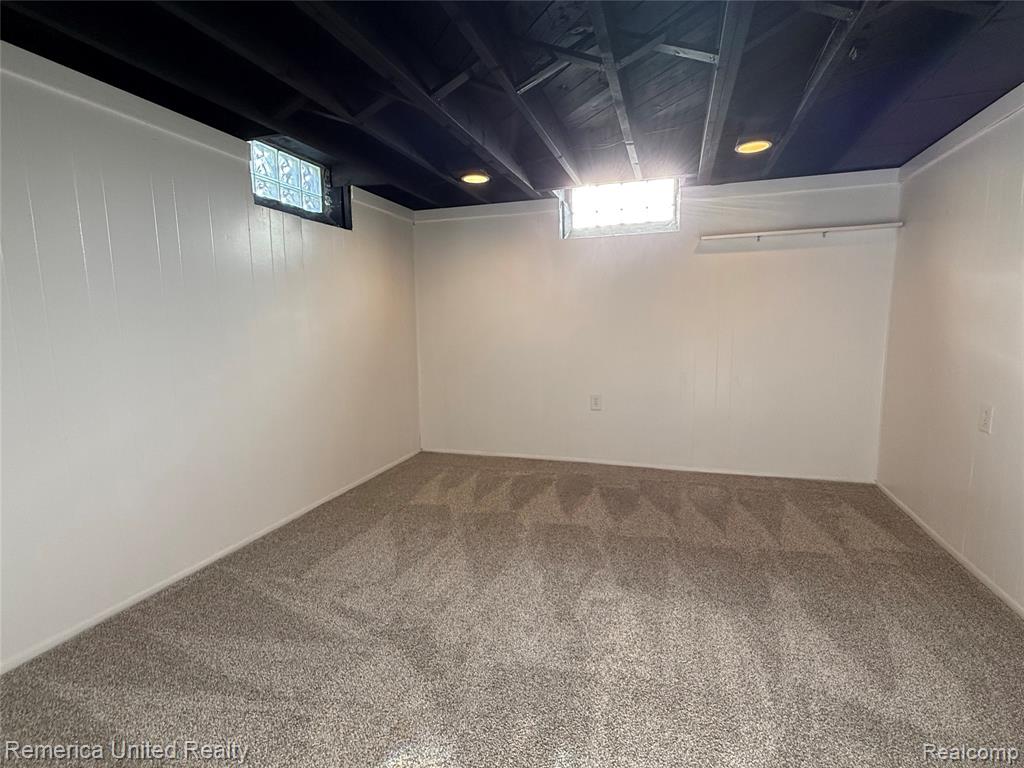 6450 Golfview Street, Garden City, MI — Photo 24