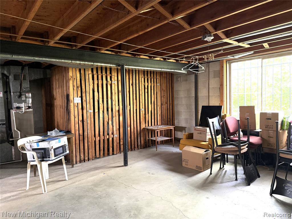 32718 Grand River Avenue, A4, Farmington, MI 48336 — Photo 13