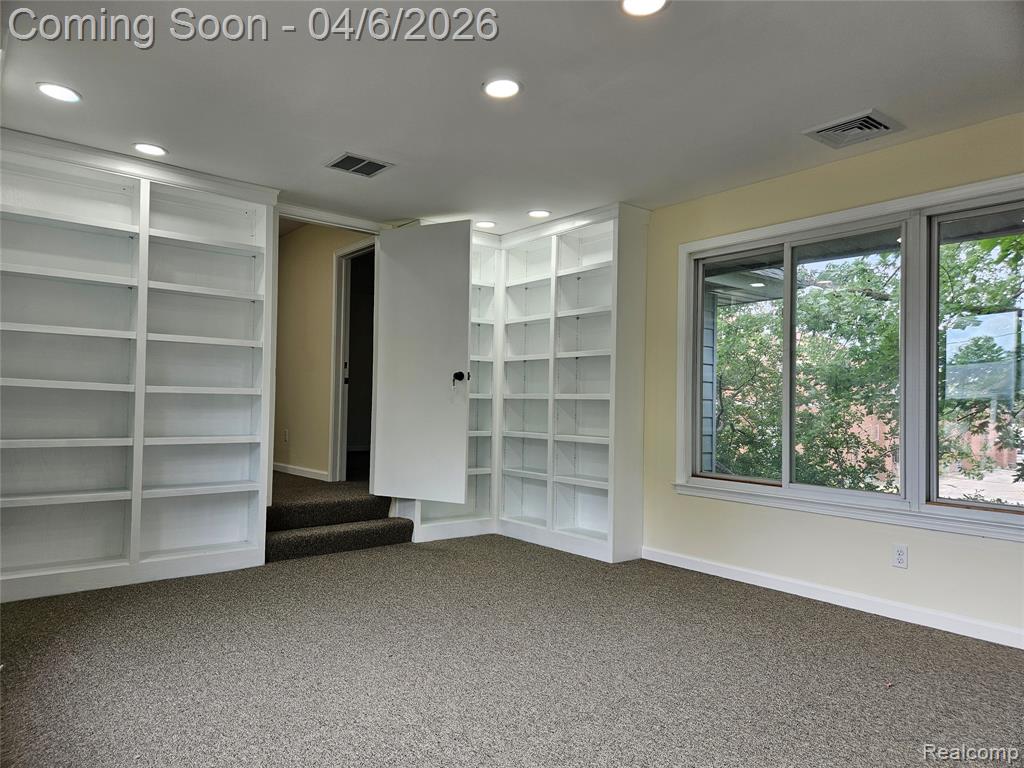 720 CHURCH Street, Flint, MI 48502 — Photo 14