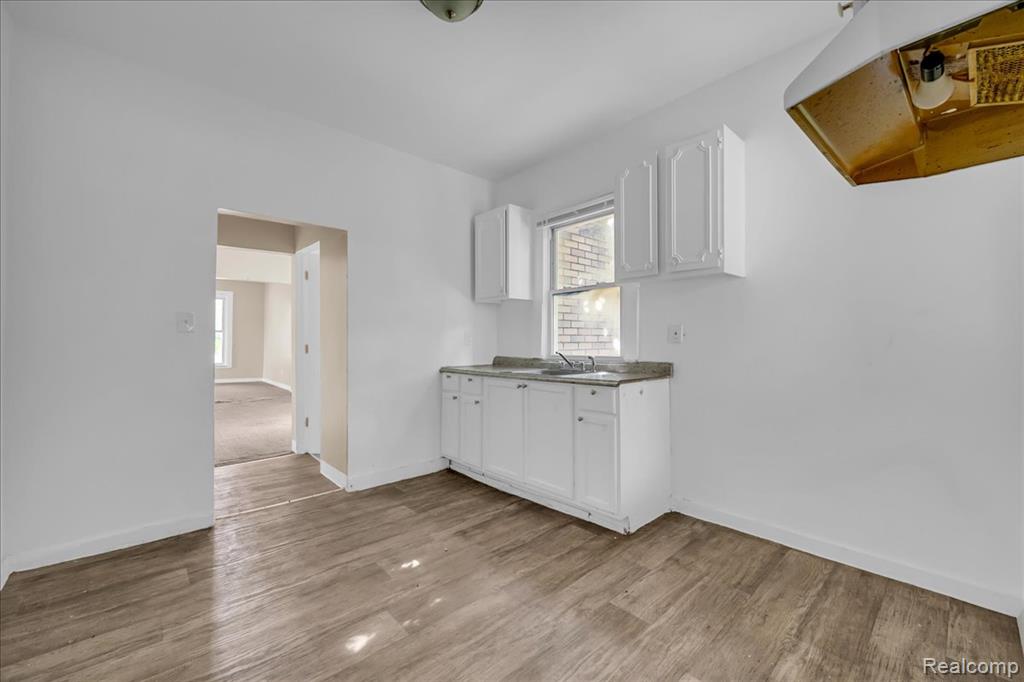 3789 Montclair Street, Detroit, MI 48214 — Photo 10