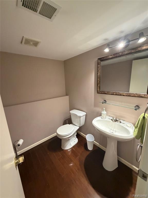 520 Springle Drive, Waterford, MI 48327 — Photo 24