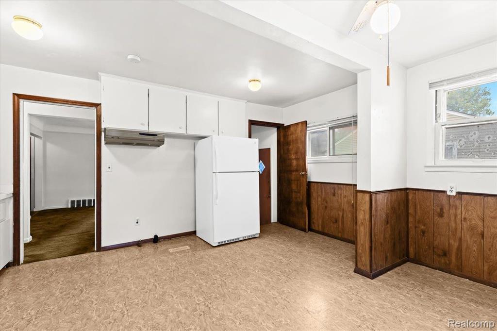 4069 GRIFFITH Avenue, Berkley, MI 48072 — Photo 8