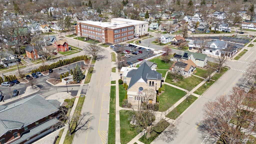 701 N SAGINAW Street, Durand, MI 48429 — Photo 9