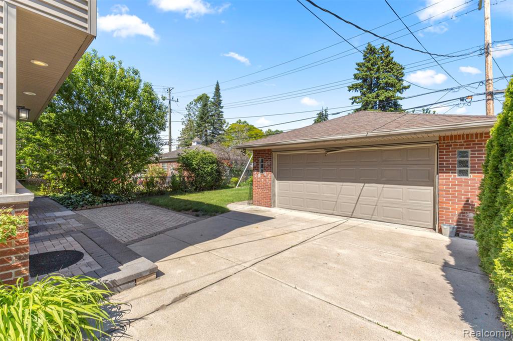450 N Denwood Street, Dearborn, MI 48128 — Photo 42