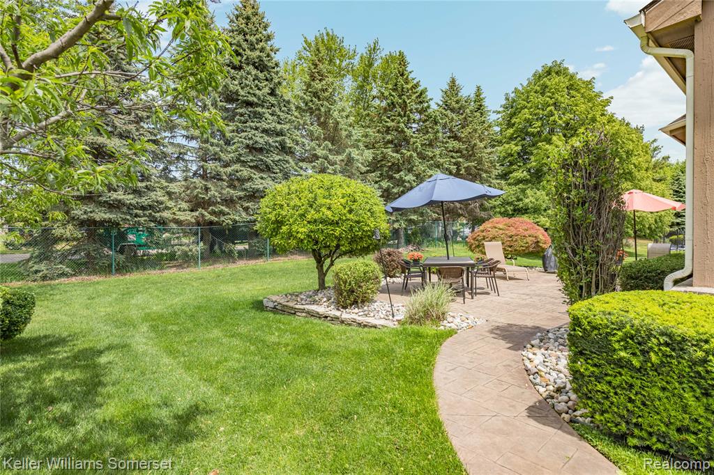 8354 Hummingbird, Commerce Twp, MI 48382 — Photo 64