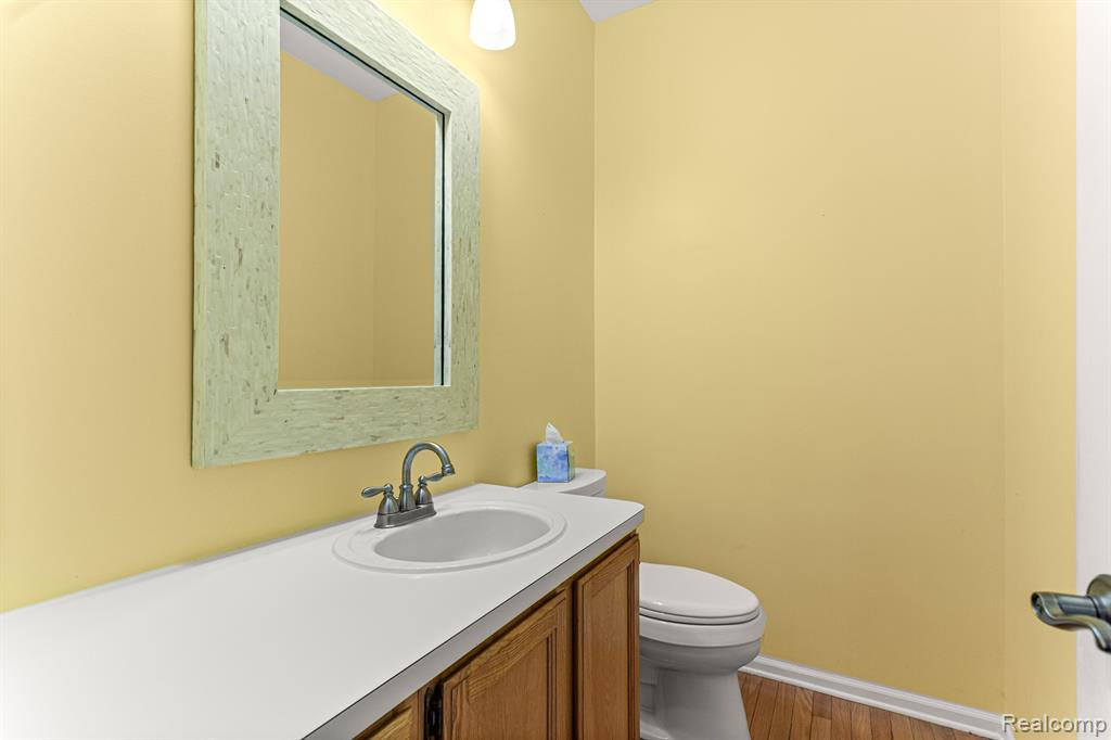 47553 TEN POINT Drive, Canton, MI 48187 — Photo 22