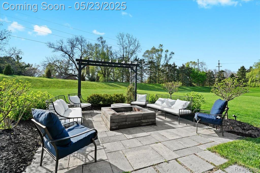 10580 STONEY POINT Drive, South Lyon, MI 48178 — Photo 44